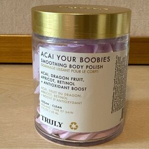 TRULY Acai Your Boobies Smoothing Body Polish - Purple